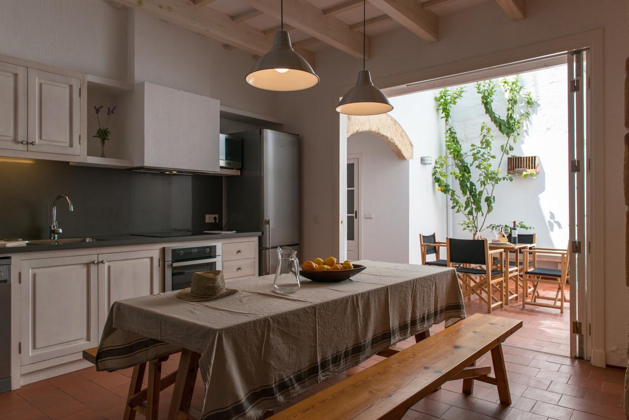Cal Bisbe Villa Ciutadella  Luaran gambar