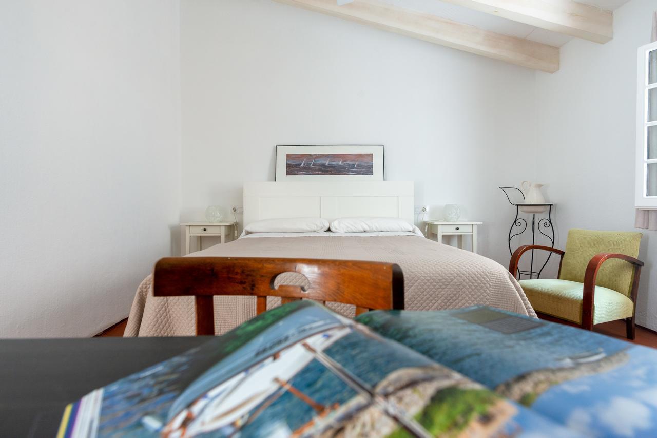 Cal Bisbe Villa Ciutadella  Luaran gambar